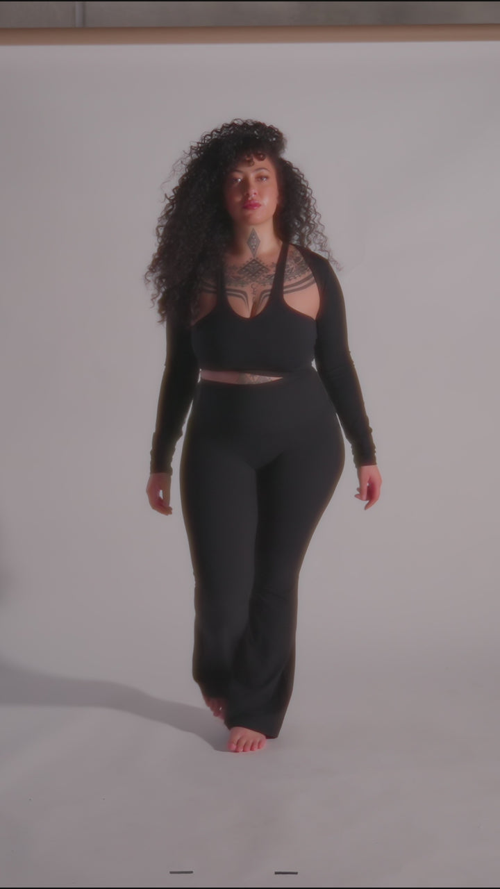 FLOW Flare Legging